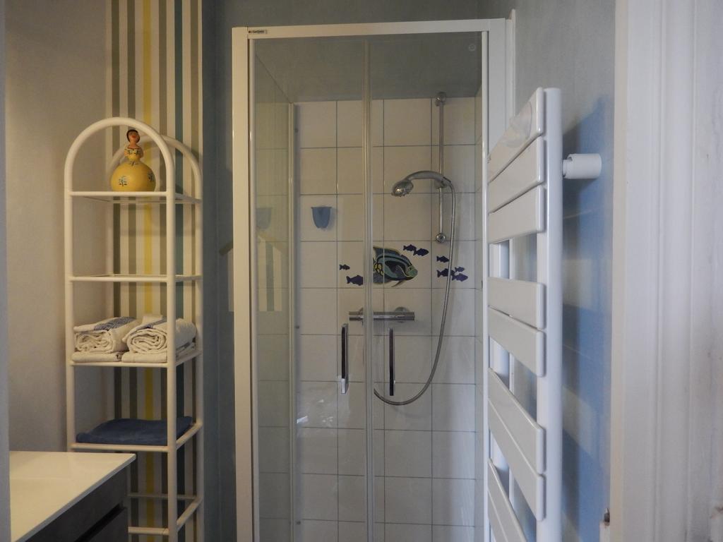 Chambres D'Hotes - Domaine Des Perrieres Crux-la-Ville Luaran gambar