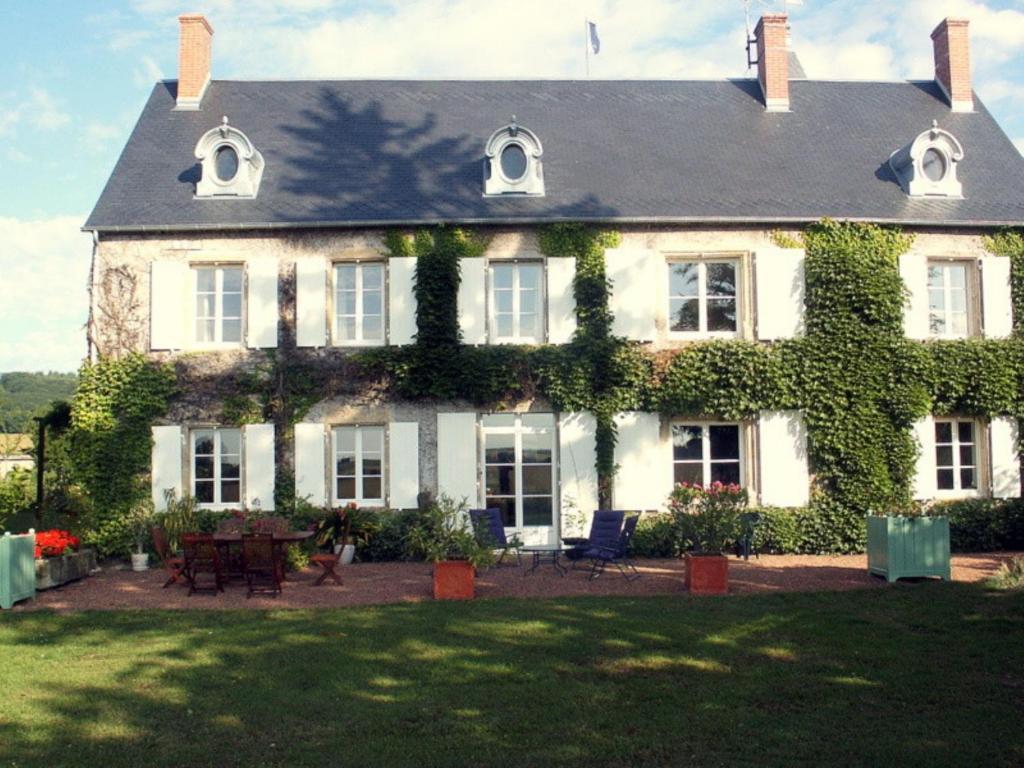 Chambres D'Hotes - Domaine Des Perrieres Crux-la-Ville Luaran gambar