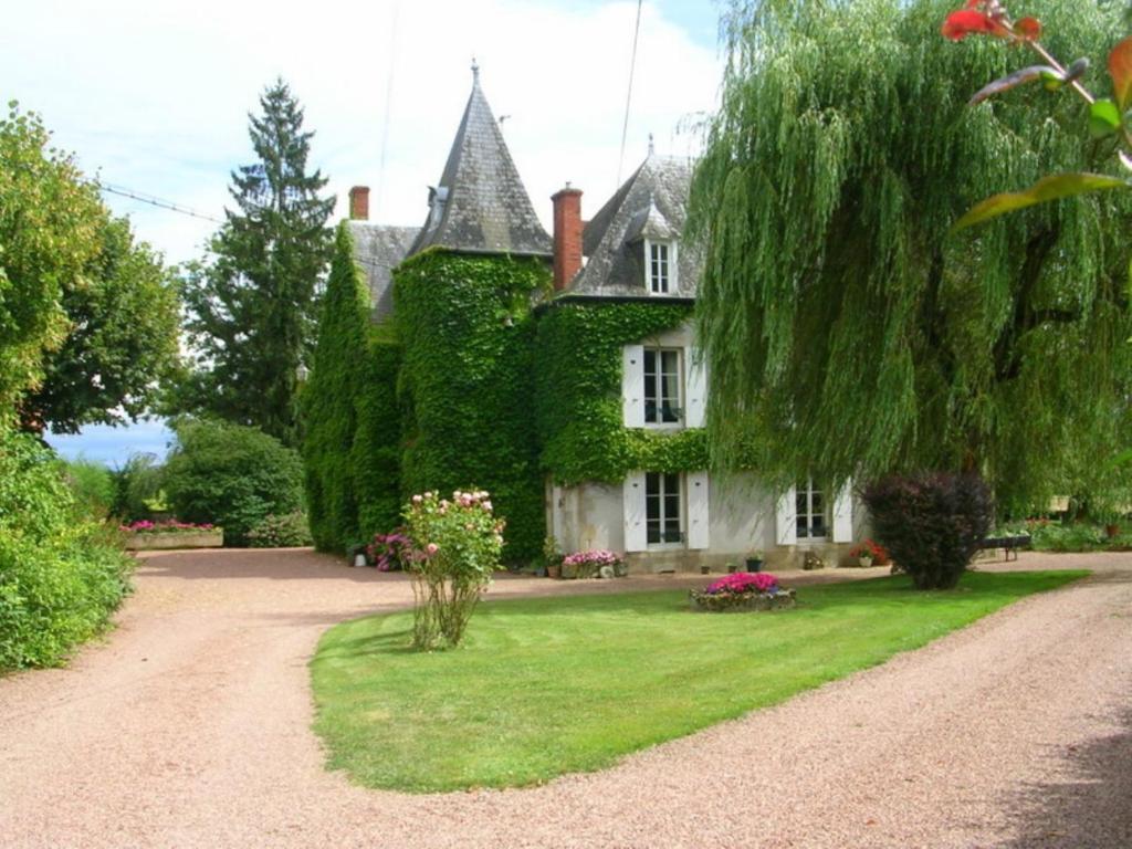 Chambres D'Hotes - Domaine Des Perrieres Crux-la-Ville Luaran gambar