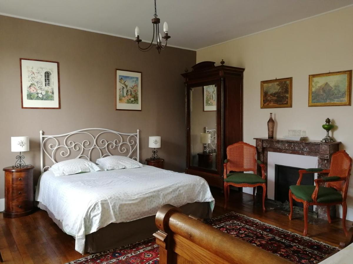 Chambres D'Hotes - Domaine Des Perrieres Crux-la-Ville Luaran gambar